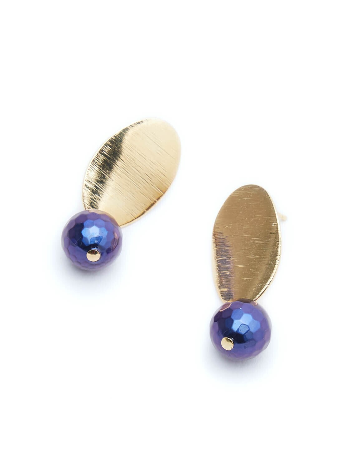 ROOM scratch motif pierce