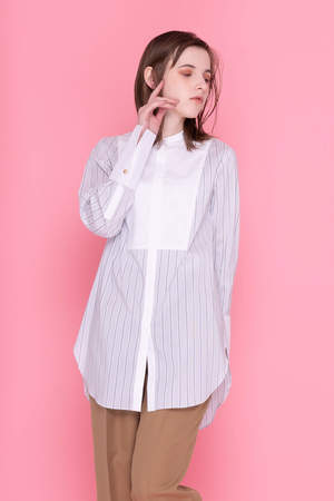 anni plus スタンドネックロングシャツ