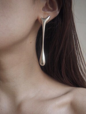 Lana Swans dropping pierce /earring
