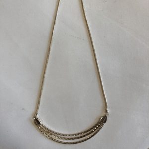 GOLDY 3170032 B カーブ シルエット ネックレス