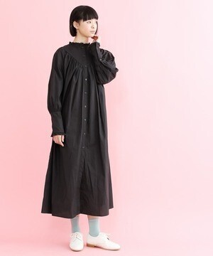 merlot フリルネックコットンワンピース
