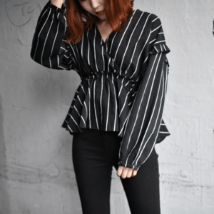 AVOUT ME BYV ストライプカシュクールブラウス