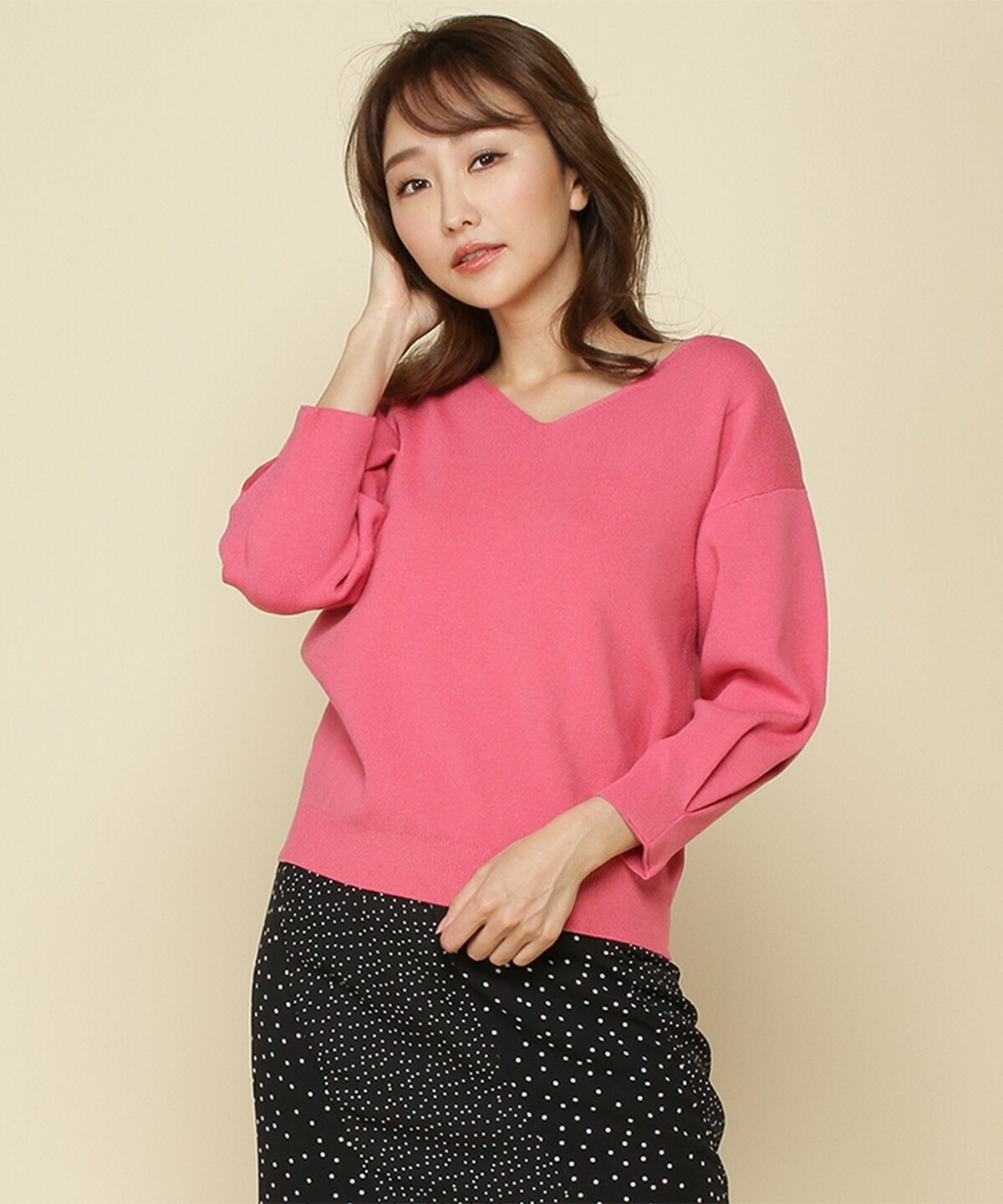 And Couture 袖タックバックチェーンプルオーバー