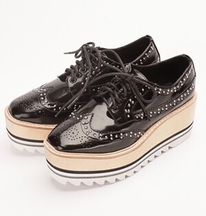Jeffrey Campbell シャークソールスタッズレースアップシューズ