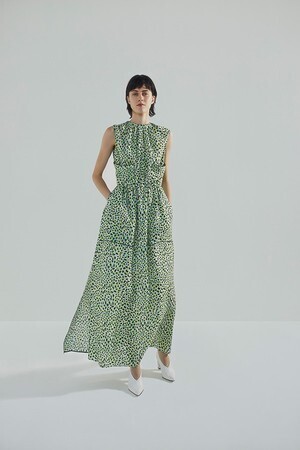 売約済みケイミー　グリーンダルメシアン ヴィーナスドレープドレス 吉瀬美智子着用 image_1662957540.jpg