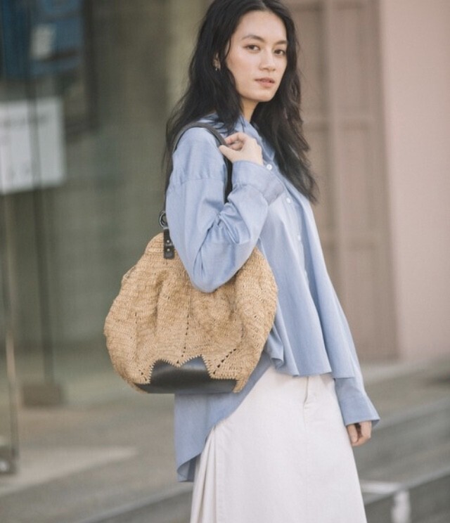 Munich コットンナイロンブロード　バックシャーリングシャツブラウス