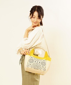 SAC レース柄パンチング 2WAYトートバッグ