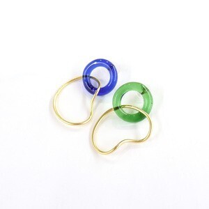 MONDAY EDITION donut glass earrings-green+blue