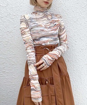 G.V.G.V. PRINTED MESH HIGH NECK TOP