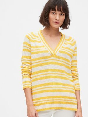 GAP Vネックセーター