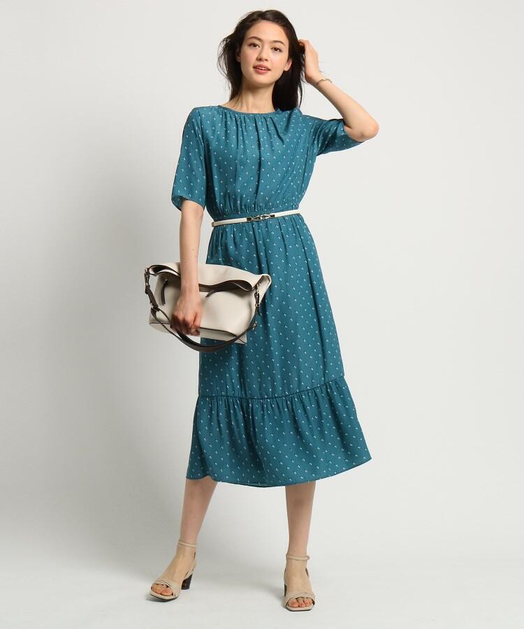INDIVI 裾ティアード総柄ワンピース