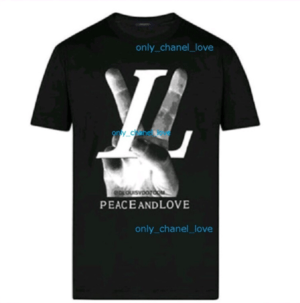 LOUISVUITTON PEACE AND LOVE　Tシャツ
