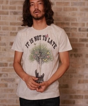 CAMBIO WOODLAND GUITAR クルーネックTシャツ