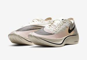 NIKE ZOOM FLY