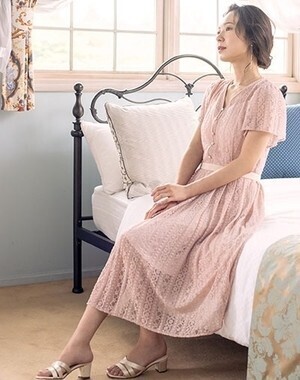 Cherie Mona レースフレアワンピース