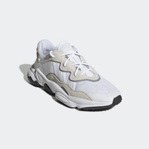 adidas Ozweego オズウィーゴスニーカー