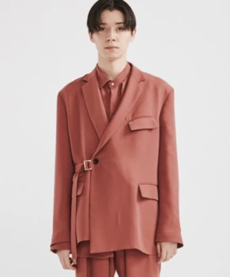 コレカウ | Mrs.GREEN APPLEさんがMrs.GREEN APPLE ジャケ写で着用され