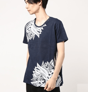 チャイハネ フェザープリントメンズTシャツ