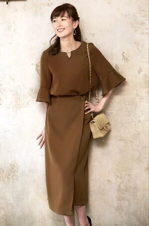 RUIRUE BOUTIQUE フレアスリーブラップスカートセットアップ