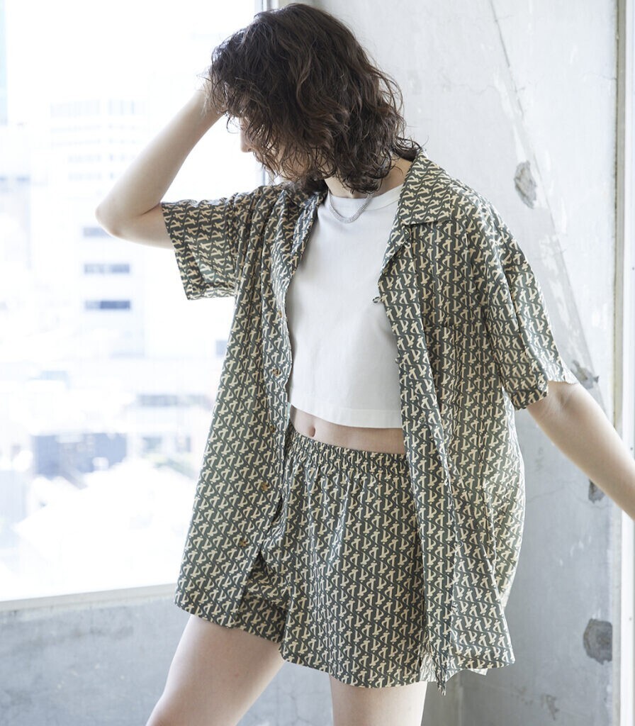 JUEMI Sanskrit Open Collar Shirt