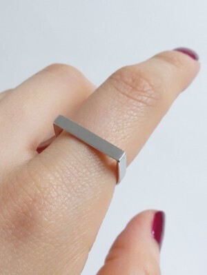 revie objects 〈CORNER〉2 ring