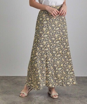 SALON adam et rope' リバティプリントフレアースカート