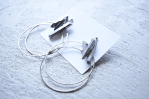 Matilda rose natural stone double hoop/ピアス
