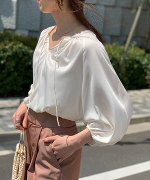 ROPE' mademoiselle サテンパフスリーブブラウス