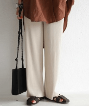 antiqua 脚長効果抜群な艶やかな落ち感が魅力。プリーツパンツ・au-00008
