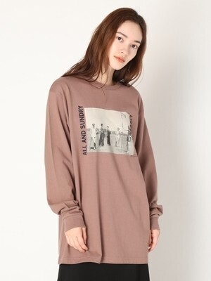 emmi 【emmi atelier】グラフィックTEE