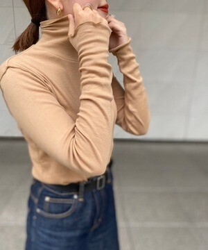 ETRE TOKYO ボトルネックシアーテレコトップス