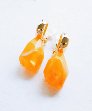 mia trim 【m-270E】アクリルストーンイヤリング