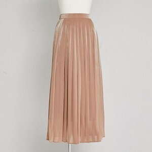 iNtimite 】Shiny Pleat Skirt