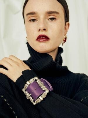 PAMEO POSE SWAN LAKE BANGLE