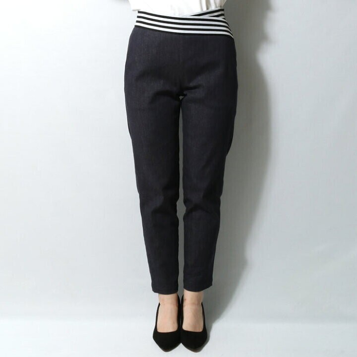 BORDERS at BALCONY TAPERD DENIM PANTS