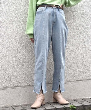 w closet 前スリットフレアパンツ