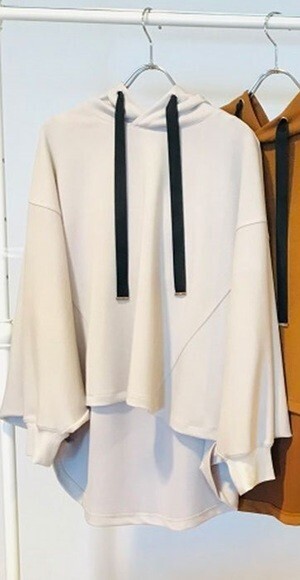 BEATRICE Cut&Sewn