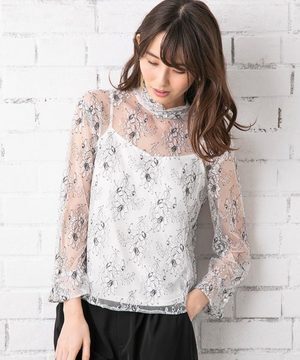 kaene ボトルネックレースブラウス
