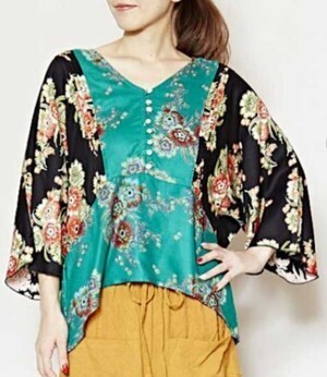 チャイハネ ラジャスタンフラワープリントトップス