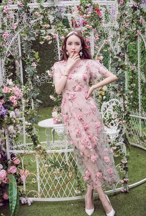 Antoinette 花柄 春物 ワンピース 可愛い ピンク