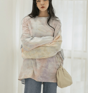 UNE MANSION ユニセックスタイダイクルーネックTシャツ