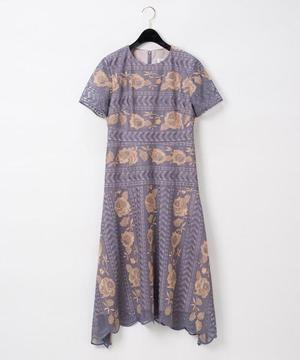 Diagram ライン刺繍ワンピース
