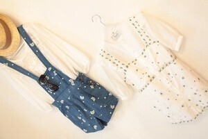 Sretsis 小花柄サロペット