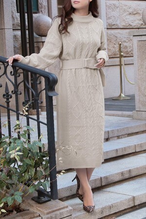 JULIA BOUTIQUE ウエストベルト付きケーブル編みニットワンピース