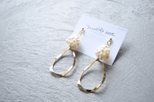 Matilda rose natural pearl ball/ピアス