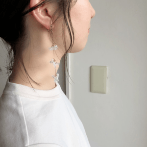 Matilda rose natural stone connected　イヤリング