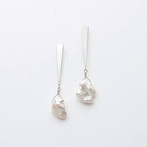 Enasoluna Plate & pearl pierced