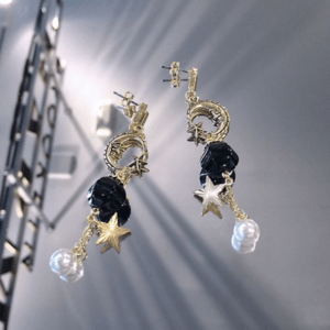 Brooklyn Charm ブラックオニキス×ムーンスターパールメタルスティックキャッチピアス