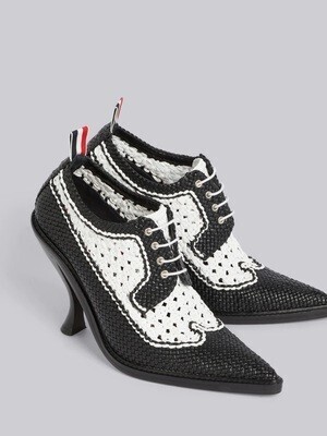 THOM BROWNE.NEW YORK ブラック ペブルドカーフスキン ウーブン ブローグスペクテイター カーブハイヒール