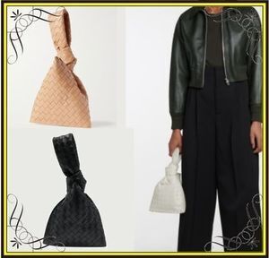 Bottega Veneta 【BOTTEGA VENETA】ザ　ミニ　ツイスト  イントレチャートバッグ (BOTTEGA VENETA/ハンドバッグ) 64268154【BUYMA】